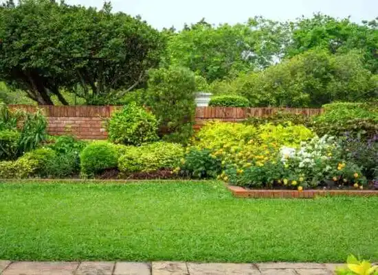 landscaping services Booneville